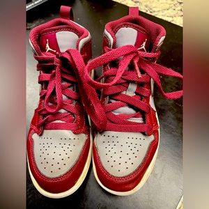 Air Jordan 13C high top laced sneakers